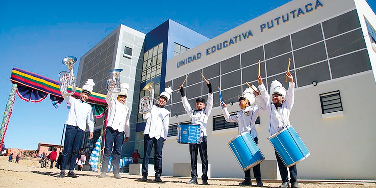 Las unidades educativas entregadas por el Gobierno tienen todas las condiciones y ambientes para una educación de calidad. Foto: Ministerio de Educación