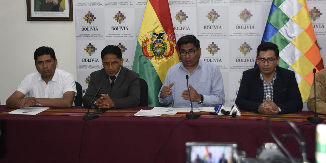 Gobierno garantiza abastecimiento de alimentos a precio justo y endurece controles en la frontera