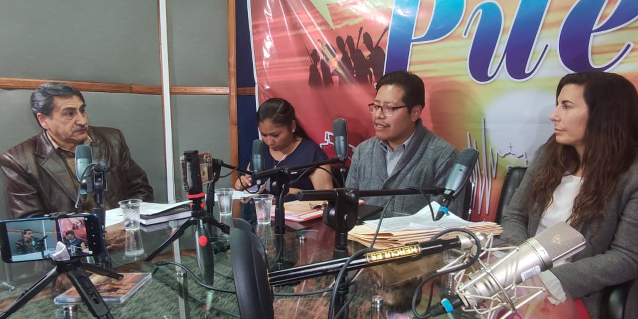 Invitados al programa ‘Dialogando con el pueblo’.  (Foto: Dialogando con el pueblo)