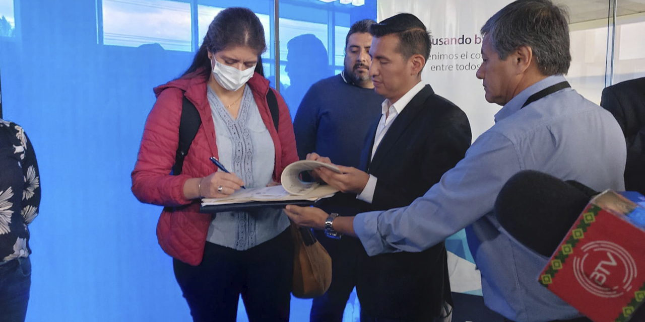 La intervención al ex Banco Fassil se llevó a cabo el 26 de abril debido a “manejos irregulares y malas prácticas”. (Foto: Archivo)
