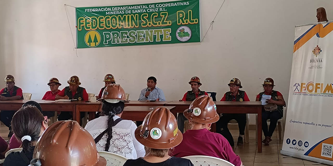 Fofim socializa reglamento para préstamos a cooperativas mineras de Santa Cruz