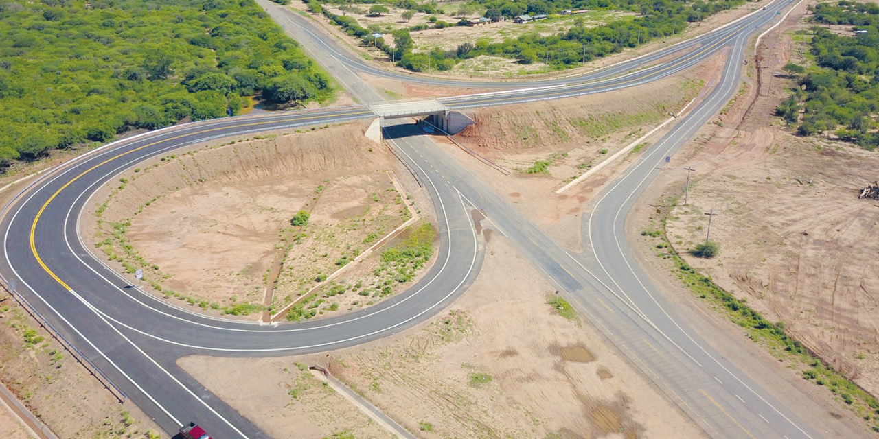 La Red Vial Fundamental que pasa por el departamento de Santa Cruz tiene como misión la integración nacional. | Foto: ABC