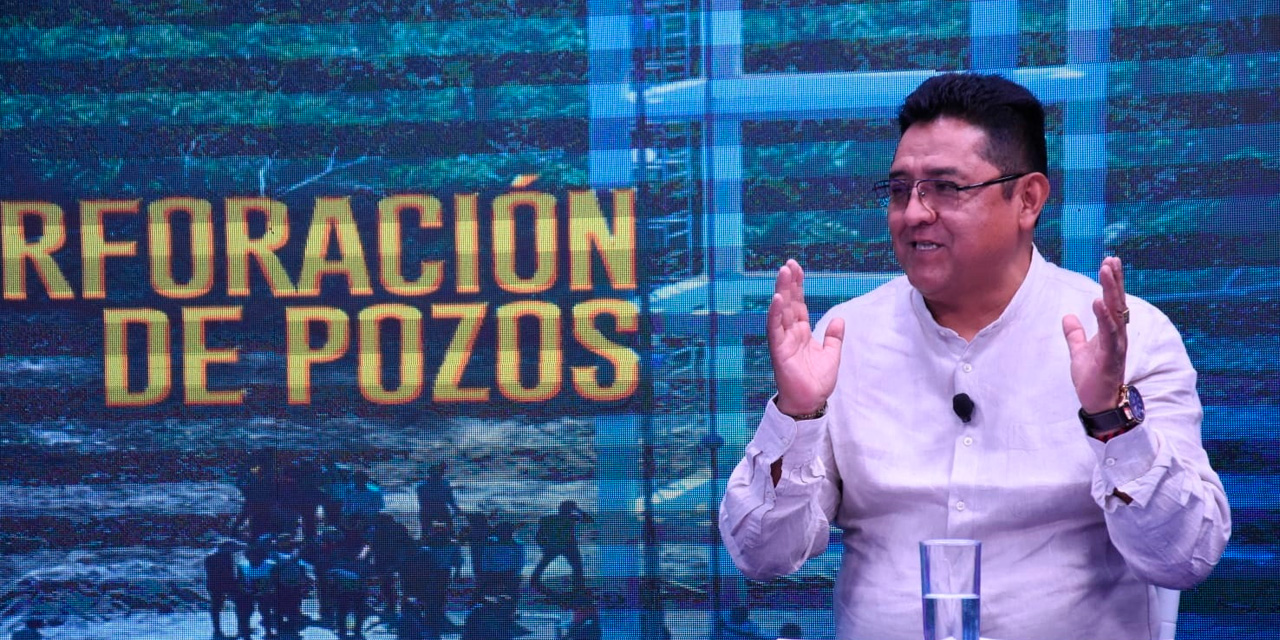 El ministro de Desarrollo Rural y Tierras, Remmy Gonzales, en entrevista con Bolivia Tv.