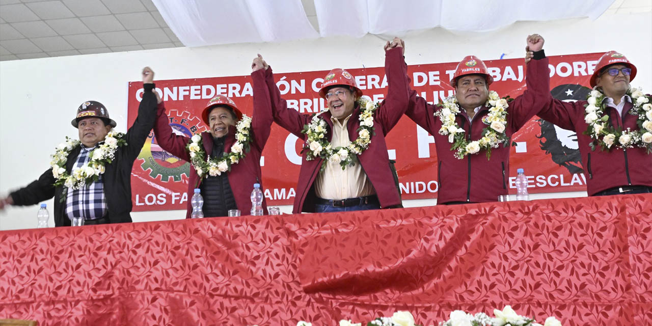 El presidente Arce participa del 72 aniversario de la Confederación de Trabajadores Fabriles de Bolivia.