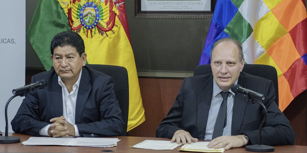 Las autoridades bolivianas firmaron un acuerdo con sus pares de Brasil. | Foto: Cancillería