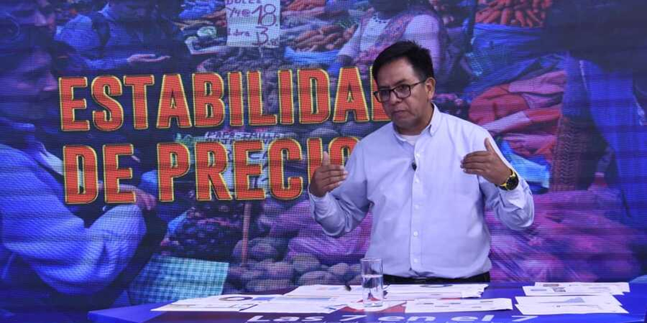 El viceministro de Política Tributaria, Jhonny Morales.