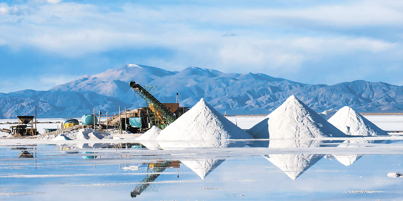 El salar de Uyuni contiene las mayores reservas de litio en el mundo.  | Foto: Archivo