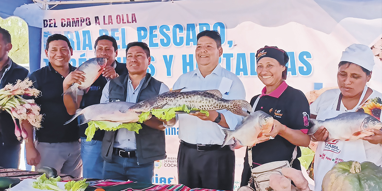 Los productores obtuvieron un espacio adecuado de exposición y comercialización . | Foto: MDRyT
