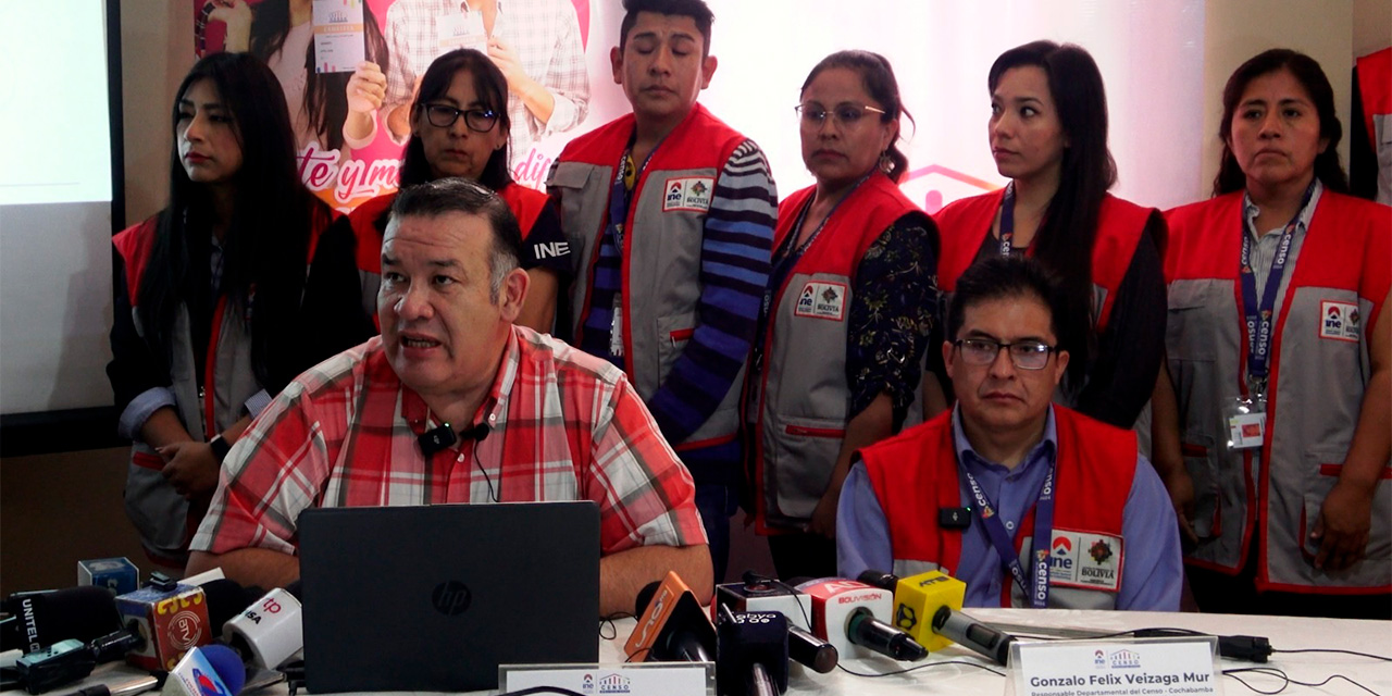 El director del INE brinda el informe final del censo en Cochabamba. Foto:  INE
