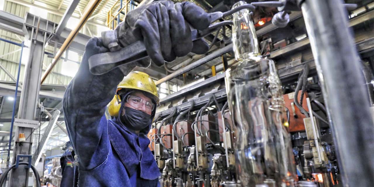 La producción de la Planta de Vidrio en Zudáñez. 