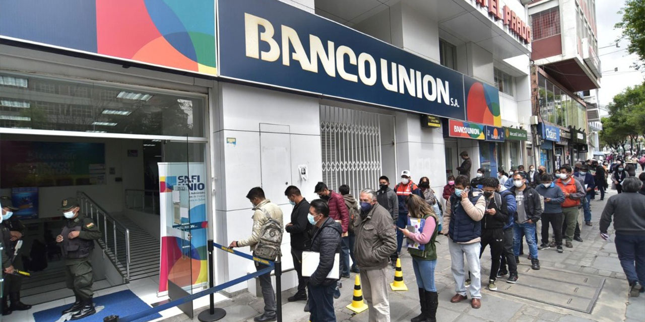 Las entidades financieras del país tienen una mayor cobertura en el área urbana. Foto: ASFI