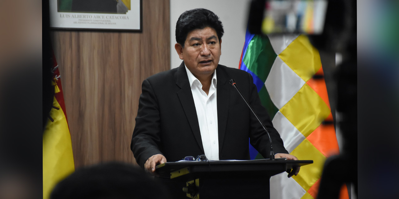 El ministro de Obras Públicas, Edgar Montaño. Foto: Jorge Mamani