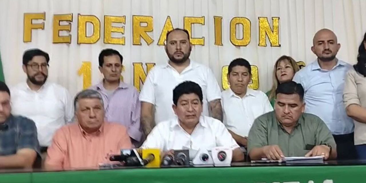 La reunión entre autoridades de Gobierno y transportistas de Santa Cruz. Foto: Captura