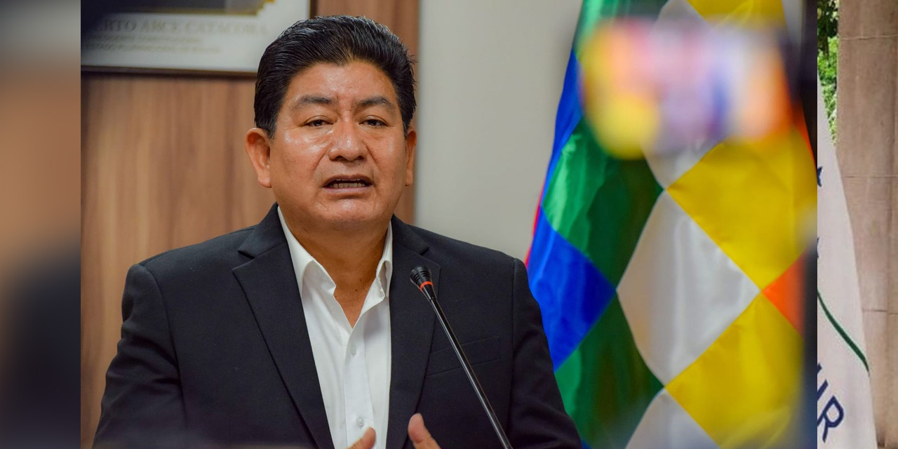 El ministro de Obras Públicas, Edgar Montaño. Foto: MOPSyV