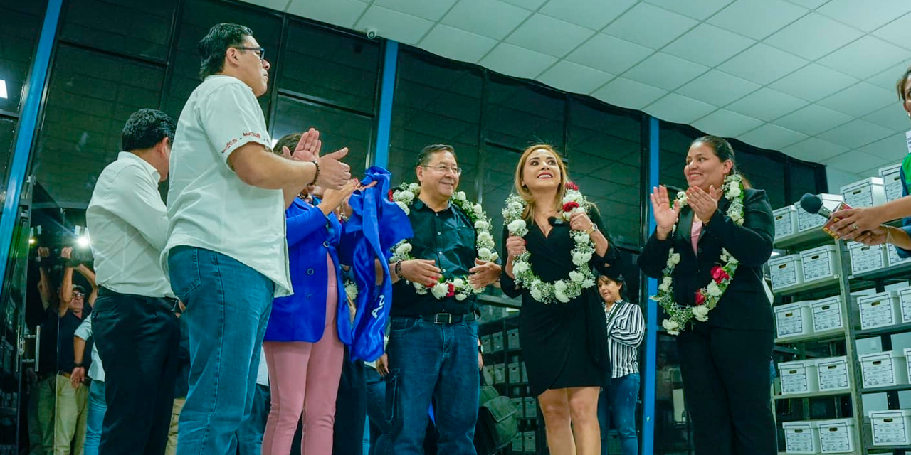 El presidente Luis Arce en las nuevas instalaciones de la Aduana en Santa Cruz. Foto: Aduana Nacional
