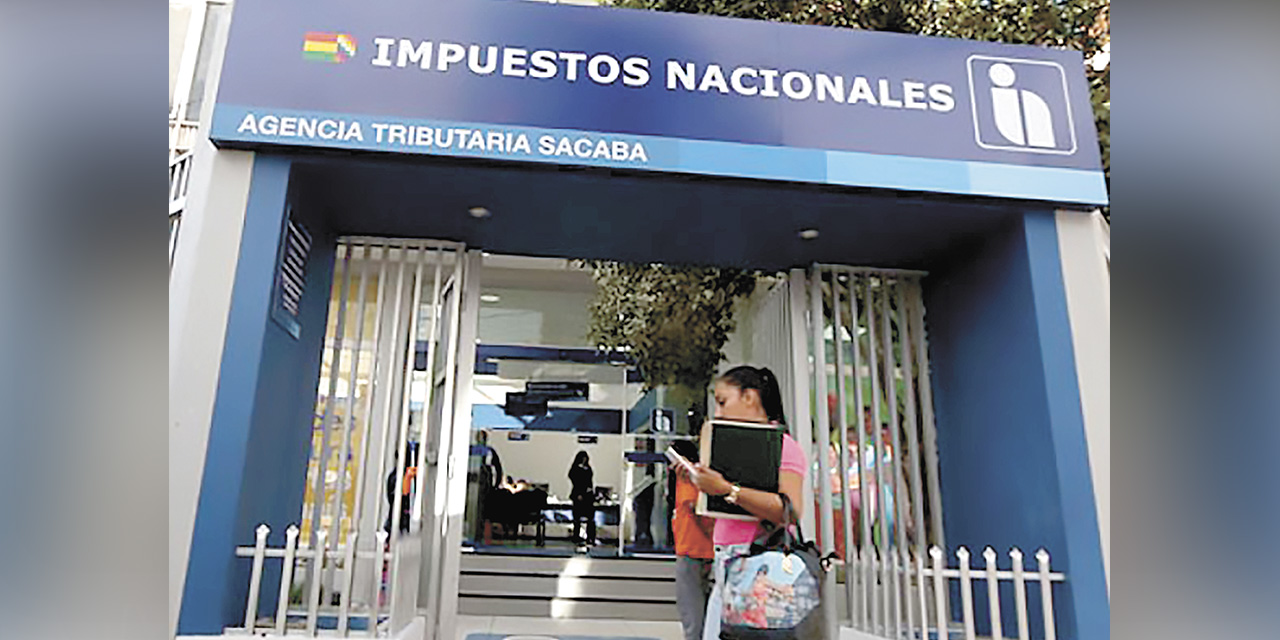 Las oficinas de Impuestos Nacionales atenderán la actualización de los datos.  | Foto: Archivo.
