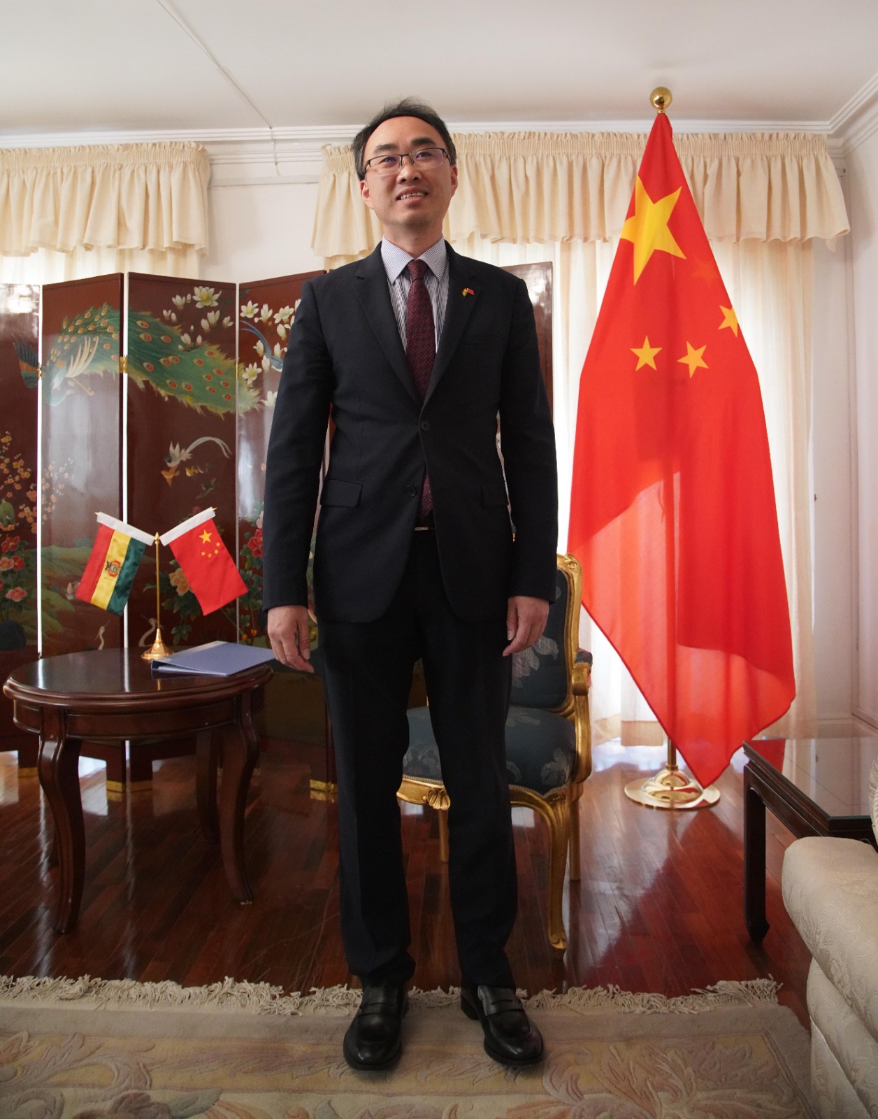 embajador china08041
