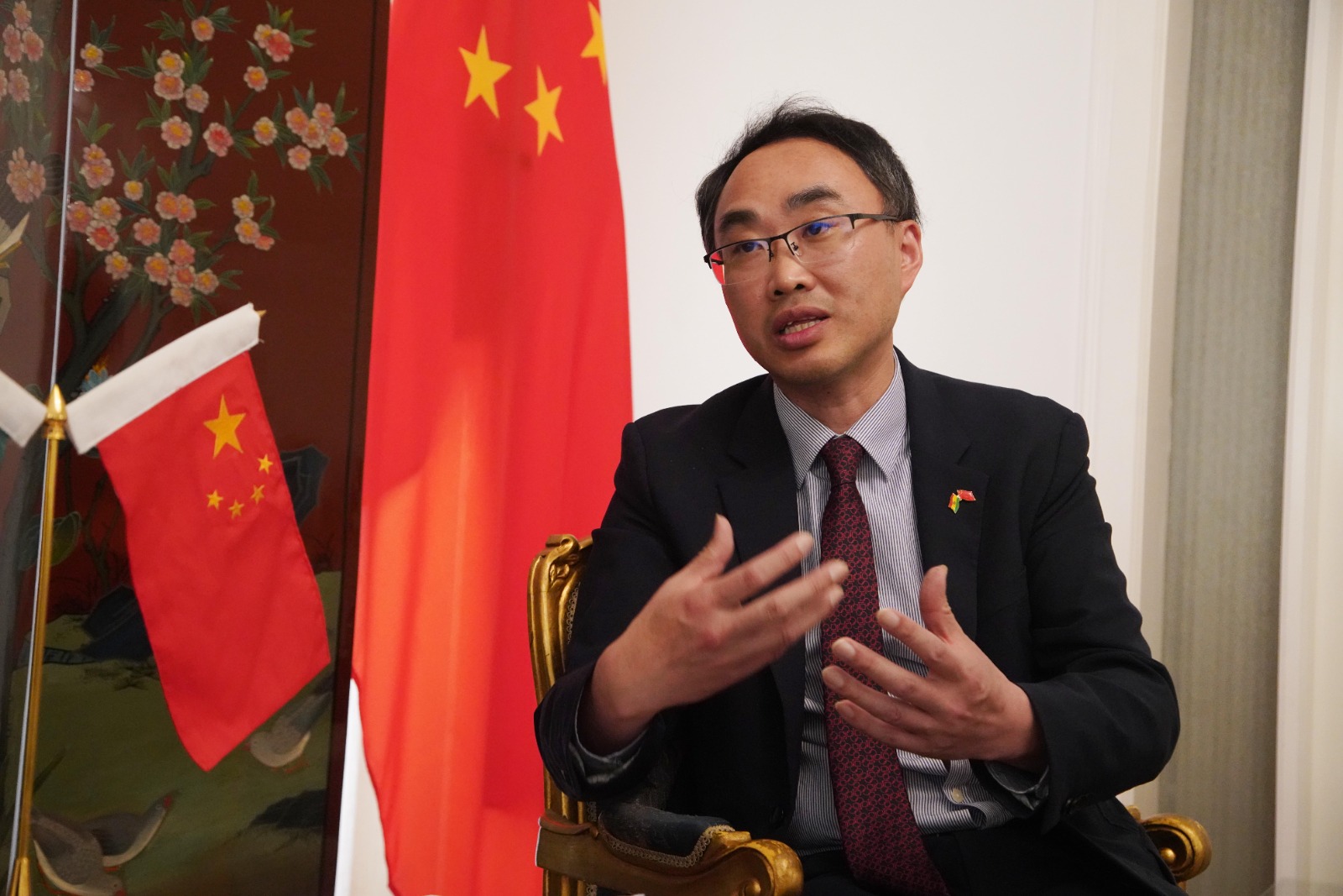 embajador china08042