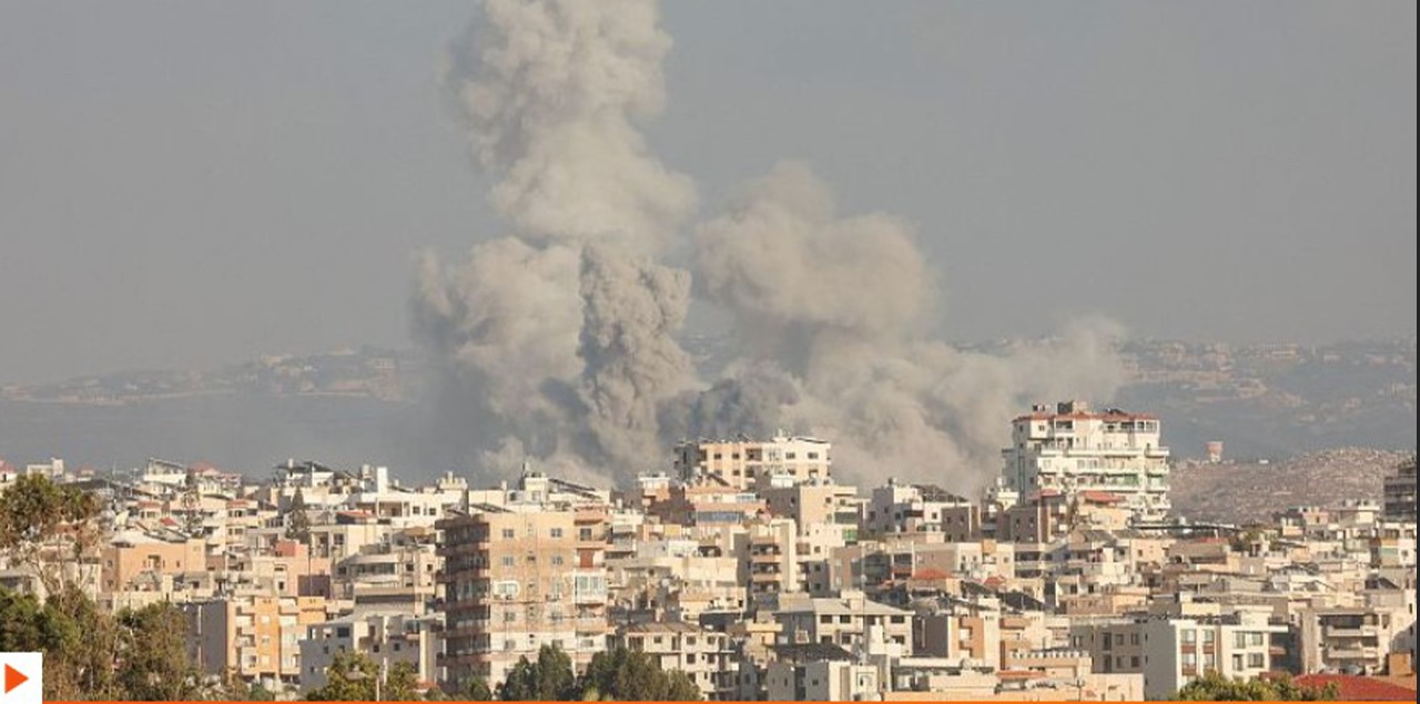 Bombardeo sobre Gaza al principio de la guerra. Foto captura de pantalla RTVE
