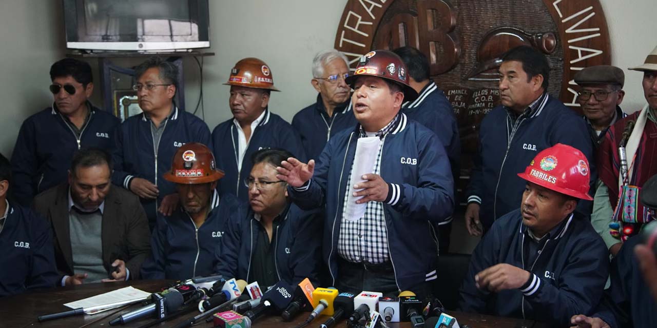 El Presidente saluda el 71 aniversario de la COB