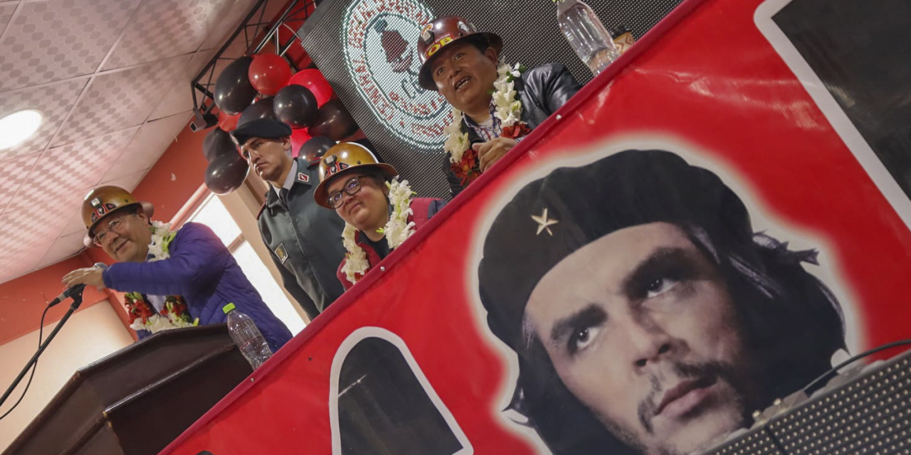Acto de celebración del aniversario de la COD de Oruro. (Foto: Presidencia)
