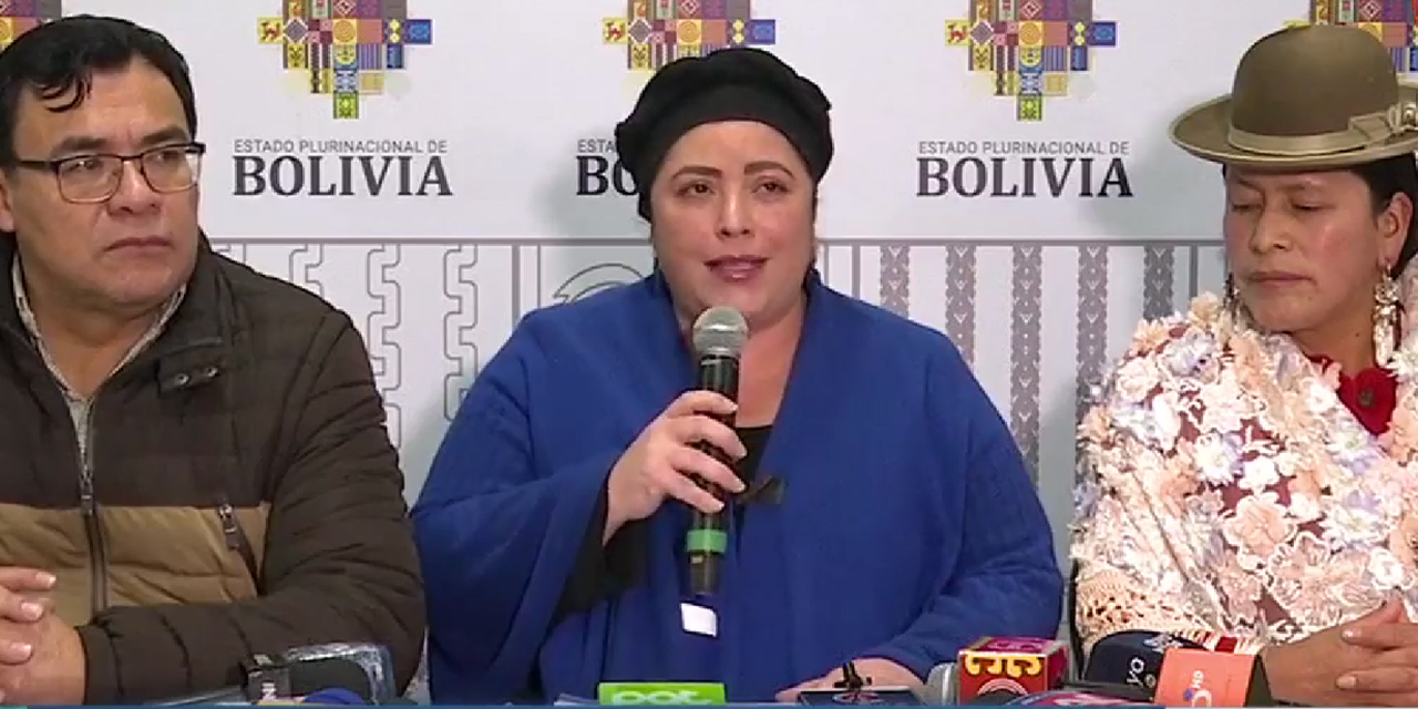La ministra María Nela Prada, durante la conferencia de prensa de hoy.