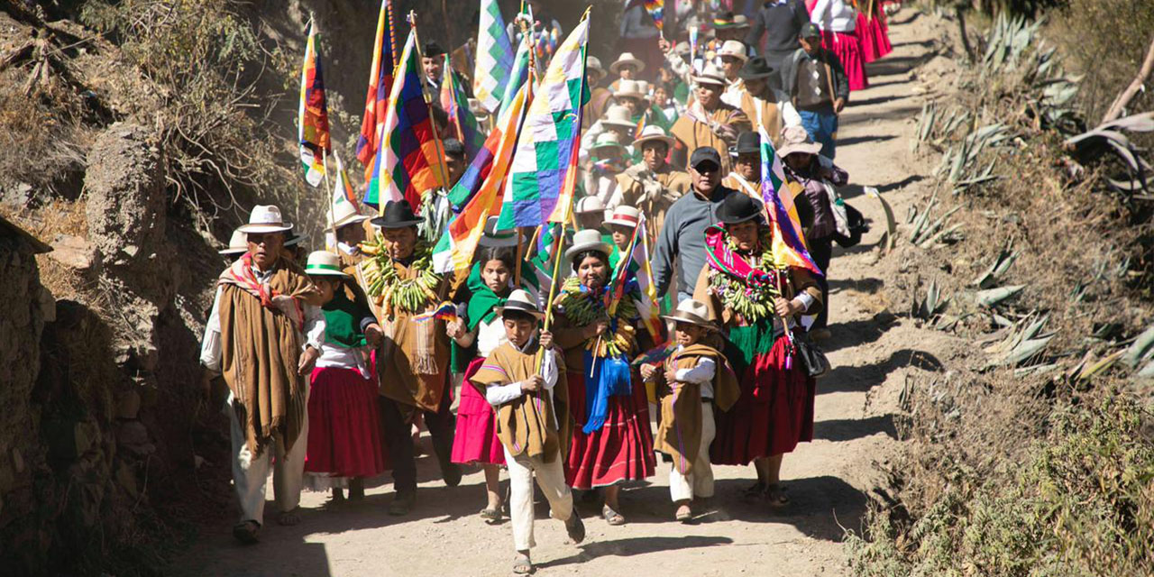 Presidente en Ejercicio llama a la unidad y a reconectar con las raíces culturales 