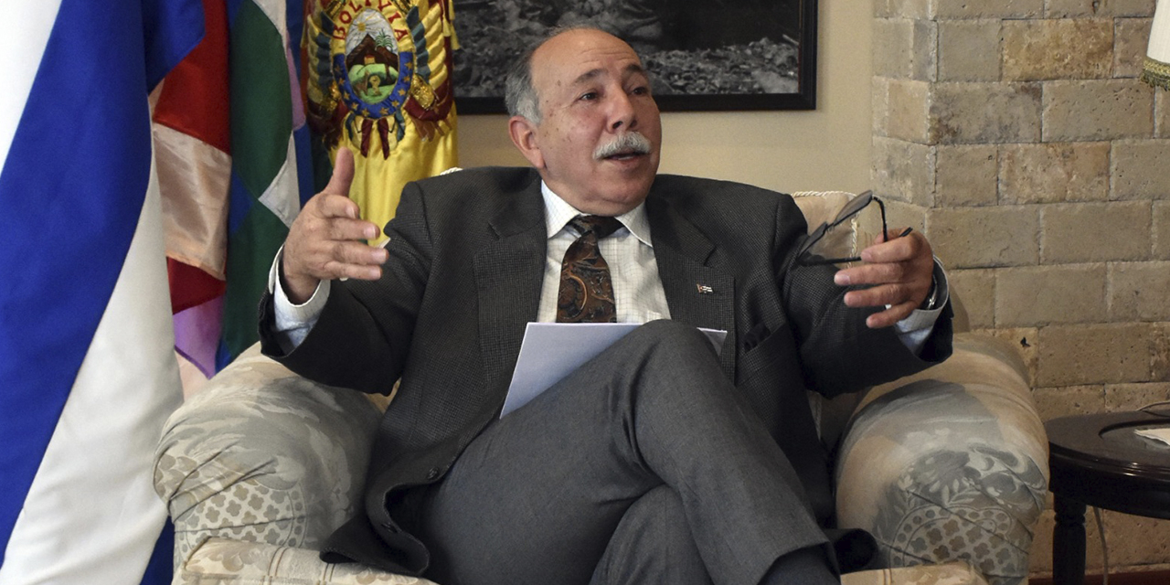 El embajador de Cuba, Danilo Sánchez.