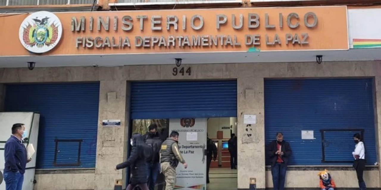 Vista del acceso principal de la Fiscalía en La Paz, sobre la calle Potosí.  | Foto: RRSS