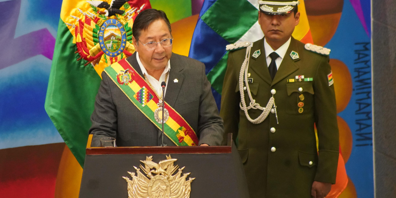 Presidente advierte peligros para el Estado Plurinacional por intereses personales