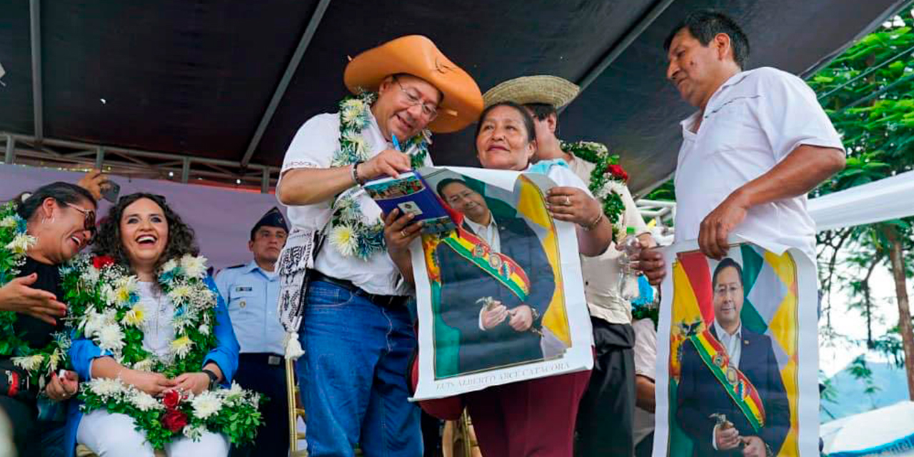 El Jefe de Estado en Camiri. Foto:  Presidencia