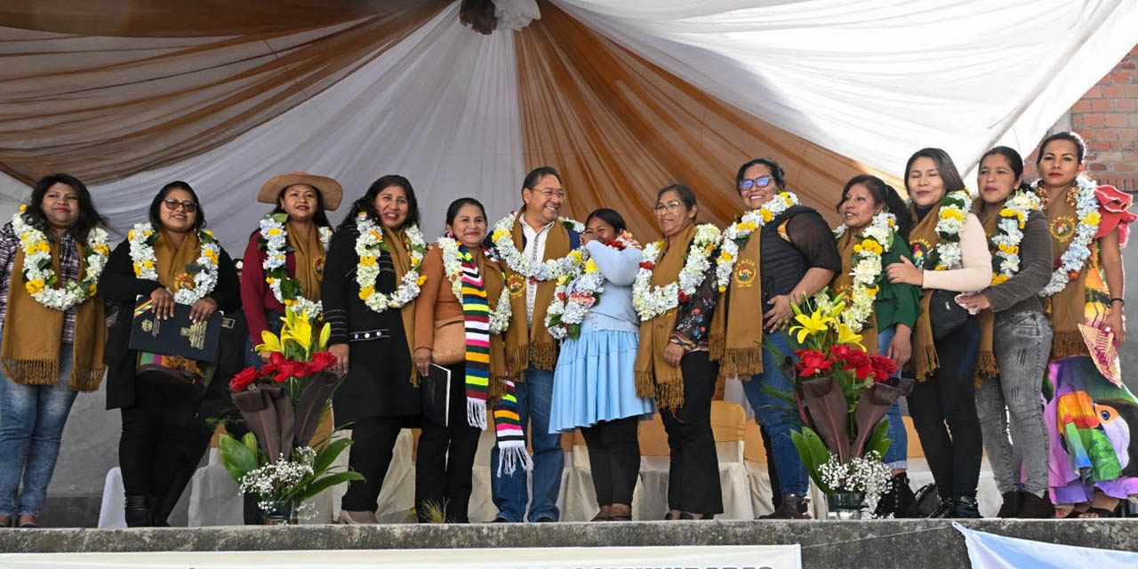 El presidente Luis Arce durante el 14 aniversario de la organización sindical. | Foto: Presidencia