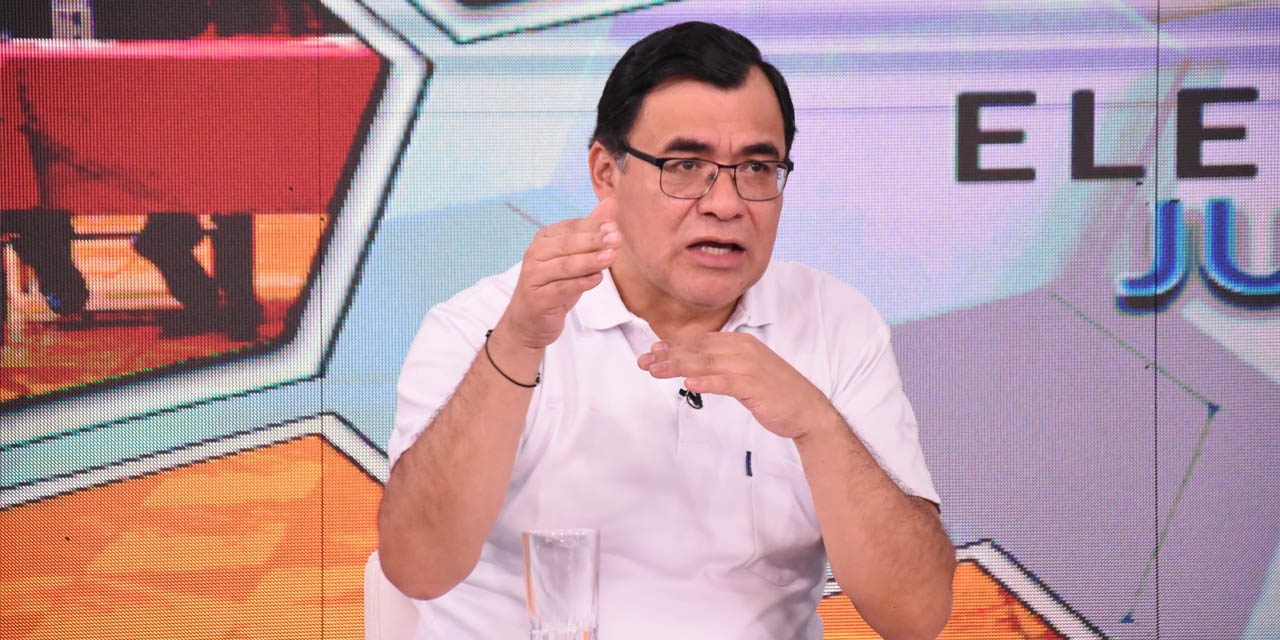 Mercado en una entrevista con el programa "Los hechos cuentan”. Foto: Jorge Mamani