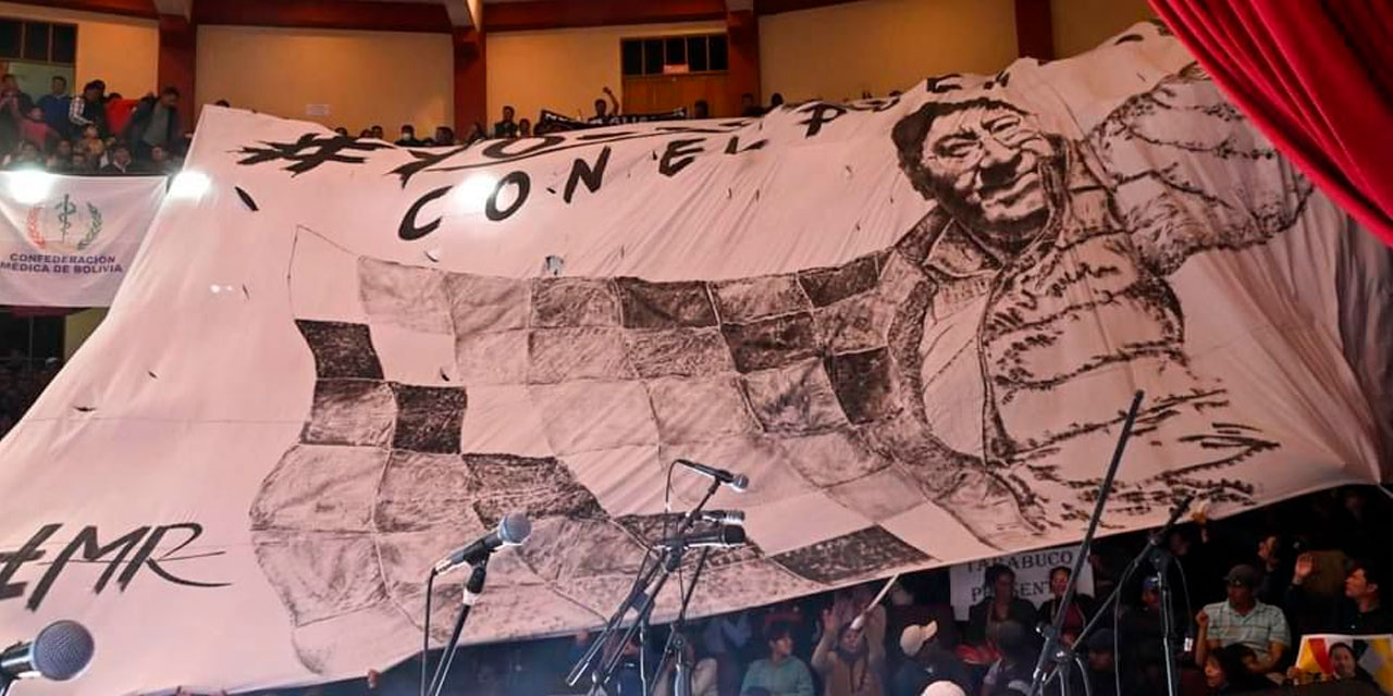 El lienzo fue elaborado por la agrupación Yo Lucho. Foto: Internet