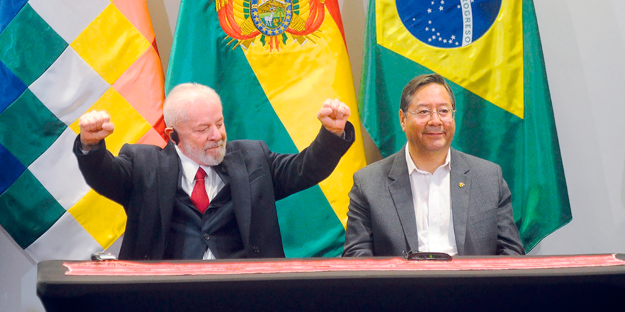 El presidente Lula da Silva con su par Luis Arce. Foto: PRESIDENCIA
