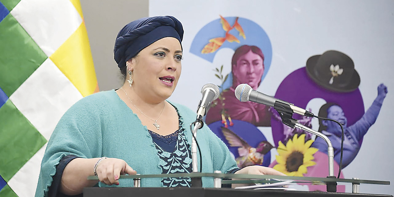La ministra de la Presidencia, María Nela Prada. | Foto: Archivo