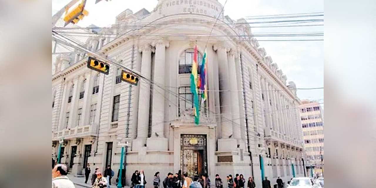 El edificio de la Vicepresidencia del Estado, en la ciudad de La Paz. Foto: Vicepresidencia