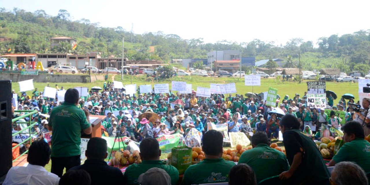 El Vicepresidente con las comunidades amazónicas. Foto: VPE