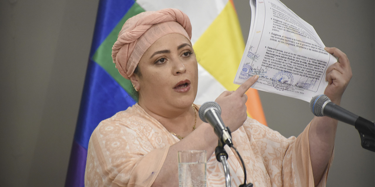 La ministra de la Presidencia y canciller en ejercicio, María Nela Prada.