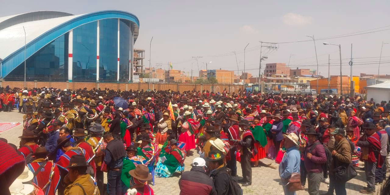 Ampliado de la Federación Túpac Katari en El Alto. Foto: RRSS