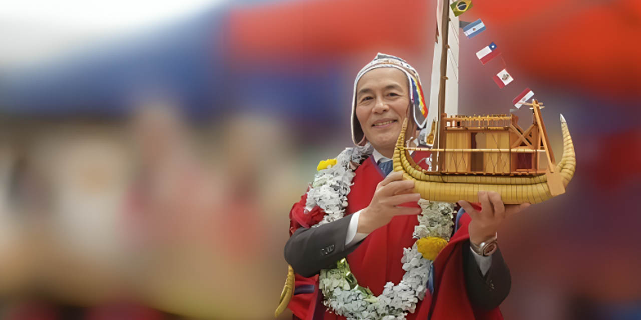 El embajador de Japón en Bolivia, Hiroshi Onomura, durante el acto de entrega de equipamiento al Instituto Tecnológico “Jach'a Omasuyo”.