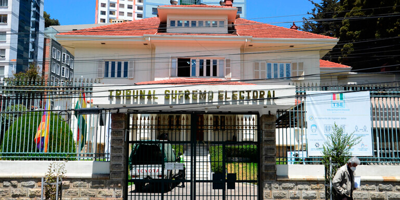 El edificio del Tribunal Supremo Electoral en La Paz. Foto: Archivo
