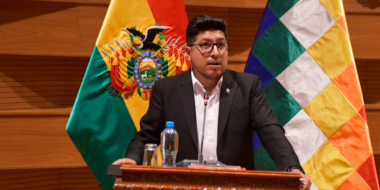 El diputado arcista del MAS Omar Yujra. Foto: Facebook Omar Yujra