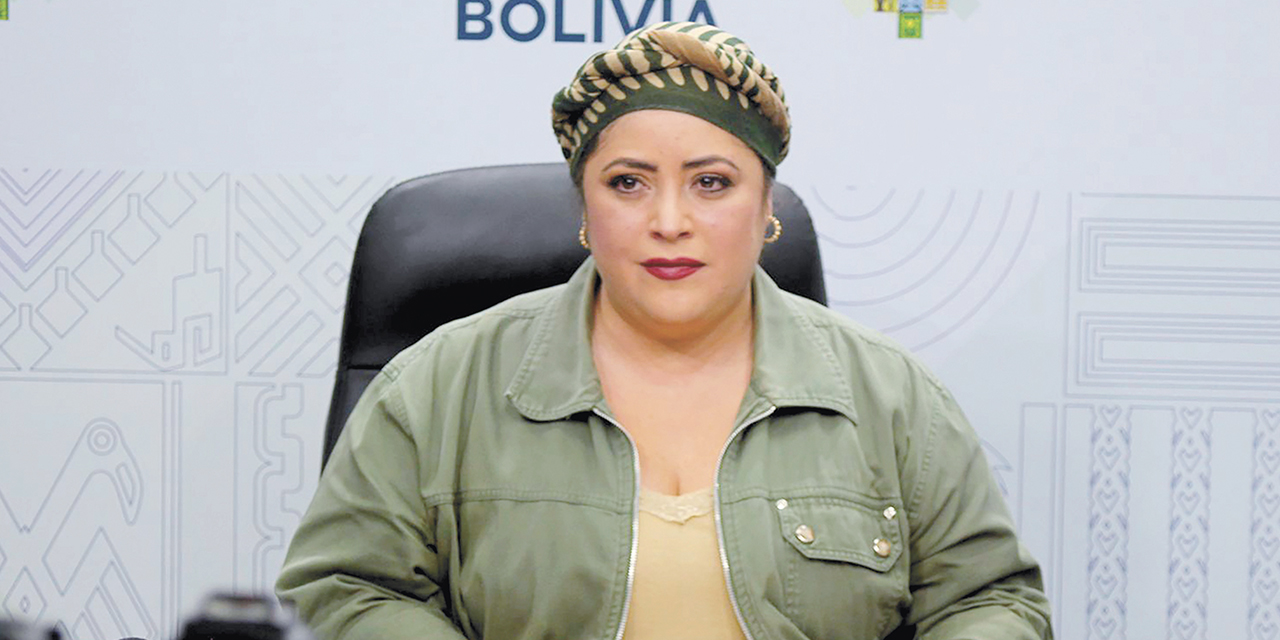 La ministra de la Presidencia, María Nela Prada.