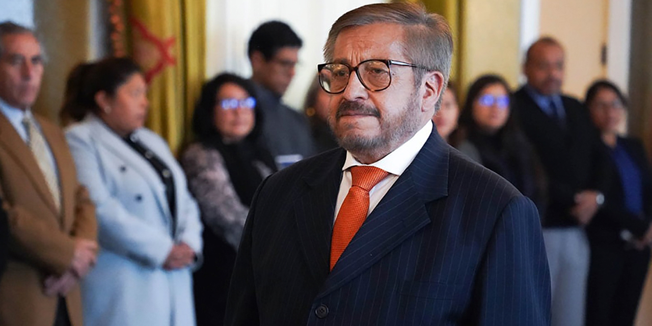 Adalid Contreras es el nuevo embajador de Bolivia en Uruguay. Foto: Cancillería