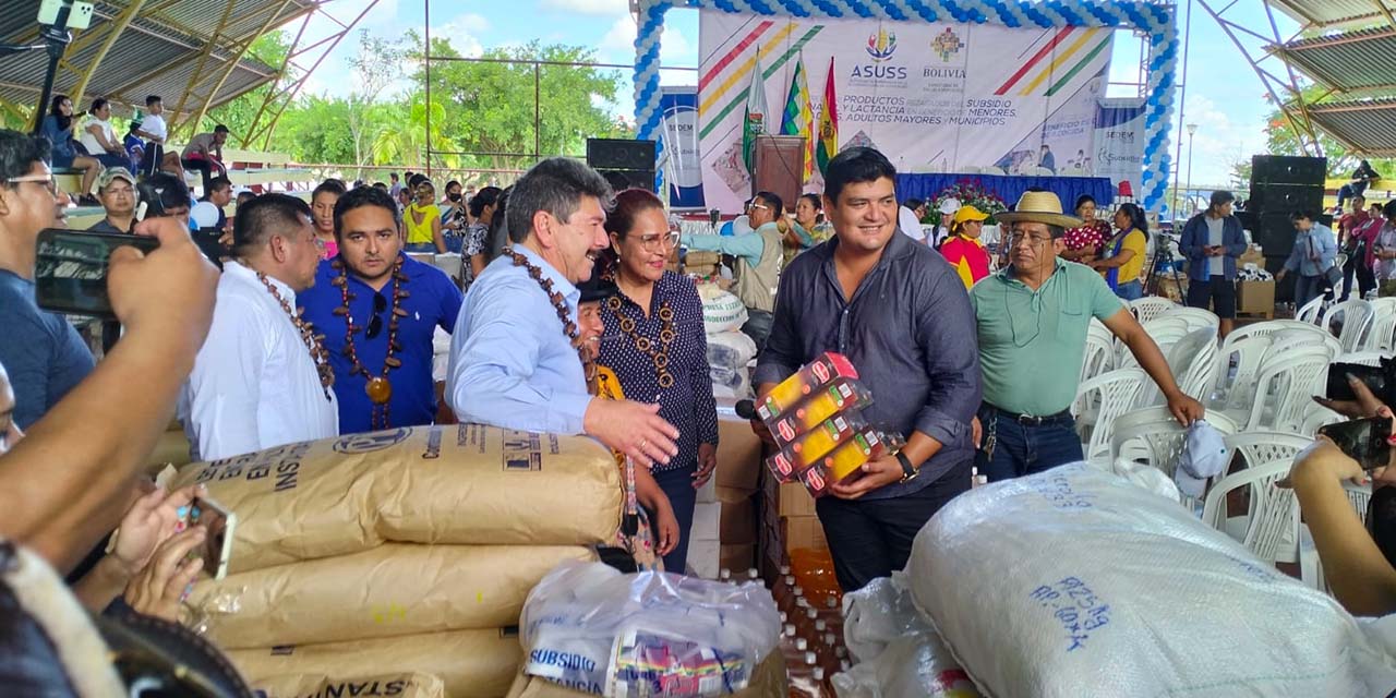 Familias de ocho municipios de Pando reciben productos alimenticios