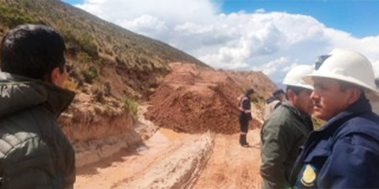 Comibol retoma obras de mantenimiento en acceso al hundimiento de la cúspide del Cerro Rico