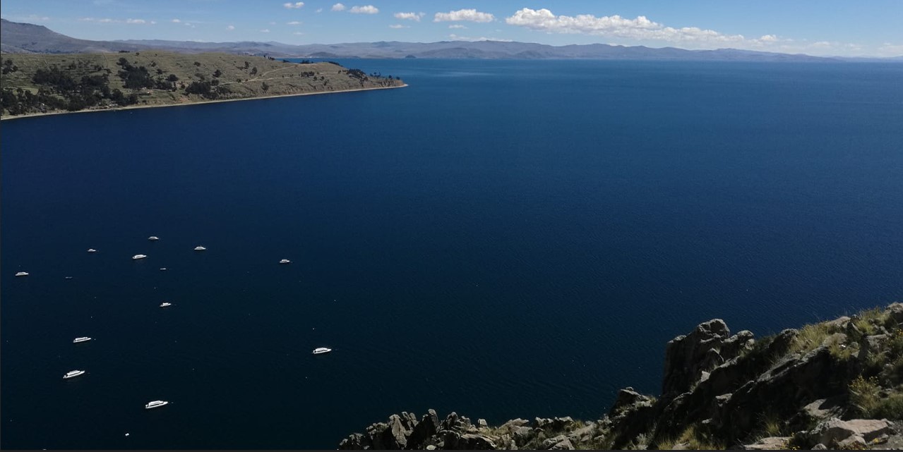 Bloqueos en el altiplano afectaron a operadores de turismo del lago Titicaca. Foto ABI