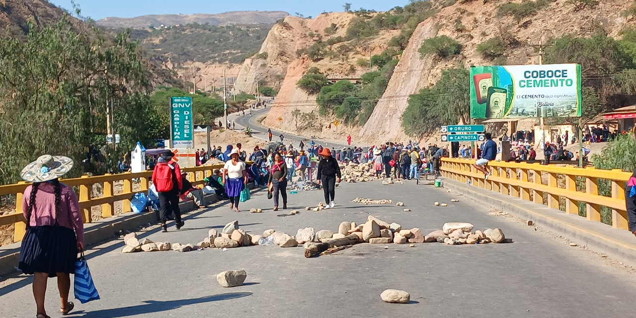 Bloqueo en el Trópico de Cochabamba Foto:RRSS