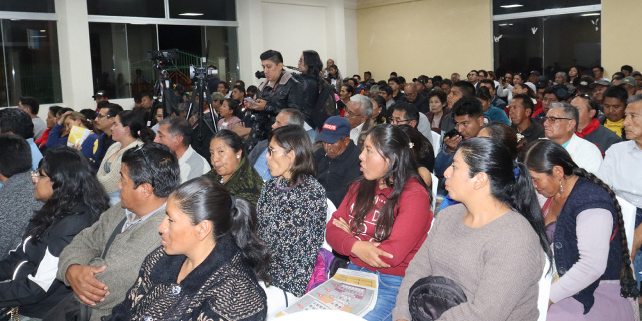El sexto foro informativo realizado en el Distrito 3 de Sucre. Foto: Fuente Directa